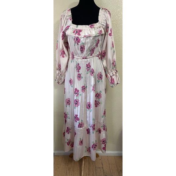 NICHOLAS Dresses & Skirts - NICHOLAS Floral Pleated Prairie Dress • Size 8 US